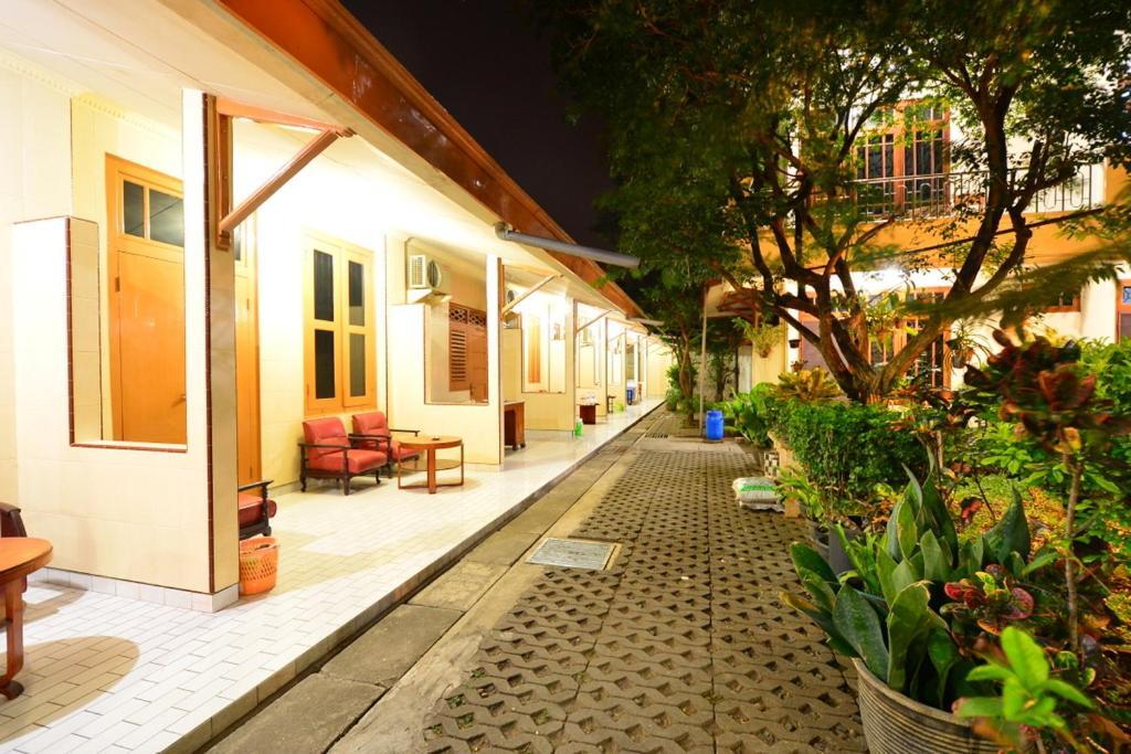 סוראבאיה Hotel Paviljoen מראה חיצוני תמונה